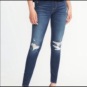 Old Navy Rock Star Distressed Mid-Rise Jeans 4